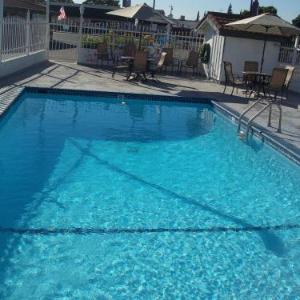 Holiday Motel Oakdale