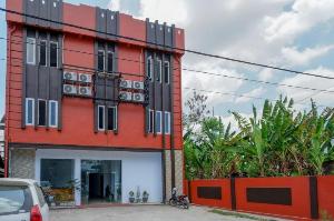 RedDoorz near Taman Kota Kendari, Kendari
