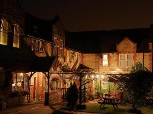Bolingbroke Arms & Hotel, Swindon