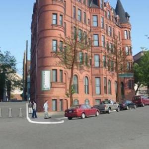 Hotels near Mondawmin Mall - Hotel Brexton